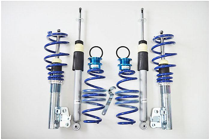GF150338, Triple-S Schroefset, Honda Civic 1.4 Petrol FK1/FN4 02/2006-01/2012, 940KG max vooraslast, Niet voor modellen met niveauregeling, Exclusief elektronische demper controle (EDC),